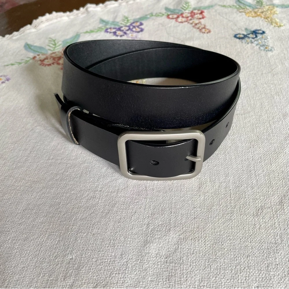 Black Leather Belt with Rectangular Silver Buckle. 40